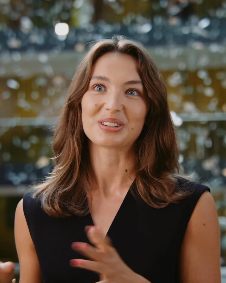 Still fra ENCHABELs graduate-kampagne for Arla